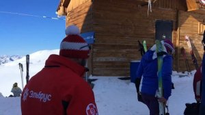 ДОМБАЙ ИЛИ ЭЛЬБРУС. ОБЗОР, ЦЕНЫ, ЖИЛЬЕ, ПРОКАТ, ТРАССЫ, СКИПАСЫ. ГОРНОЛЫЖНЫЙ КУРОРТ ЗИМОЙ