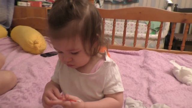 Ясмин Мейрович чистит носик смотреть онлайн