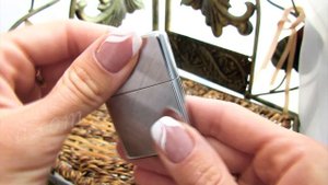 Зажигалка Zippo 28182 Diagonal Weave (Видео обзор) podarki-odessa.com