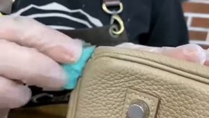 Реставрация углов на сумке
