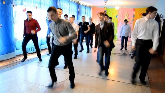 8 марта - Танец парней смотреть онлайн