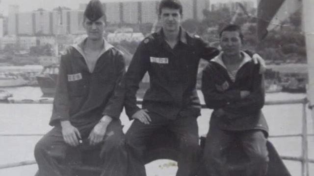 Простите нас корабли за то,что вас не уберегли Слава ВМФ! смотреть онлайн