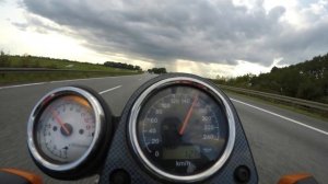 Suzuki SV650 2000 Top Speed mit 53 KW / 72 PS