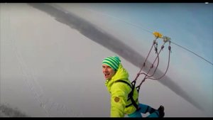 Скоростной спуск со скалы. 1000м. Скорость 70км/час.