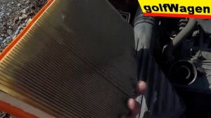 How to change air filter on Skoda Felicia 1,3 / jak vyměnit vzduchový filtr Škoda Felície