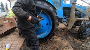 ТРАКТОРНЫЙ ШИНОМОНТАЖ / ПРОКОЛОЛ ЗАДНЕЕ КОЛЕСО НА ТРАКТОРЕ / Трактор Т40