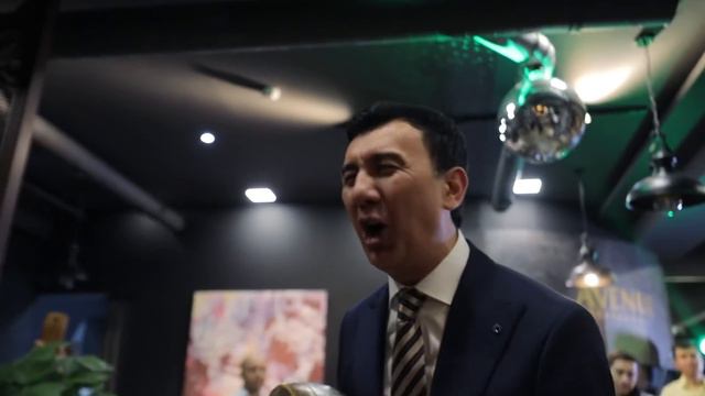 Botir Qodirov - Qoqonjonga qiz uzating qoshiq taqdimoti