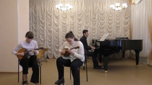 В. Городовская Пьеса на тему городской песни "Крутится, вертится шар голубой"