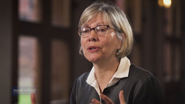 Meet your professors: Janet Mason смотреть онлайн