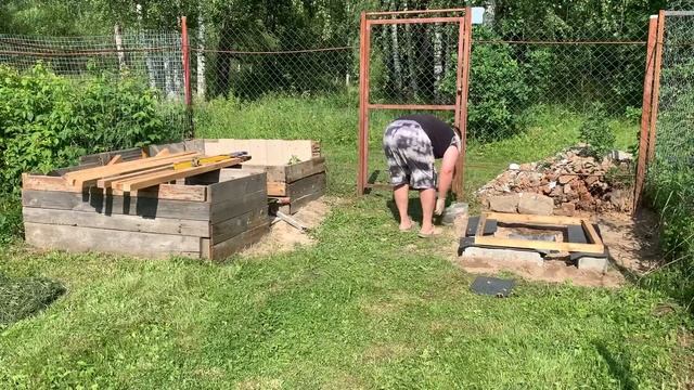 Уличный Туалет на огороде своими руками.