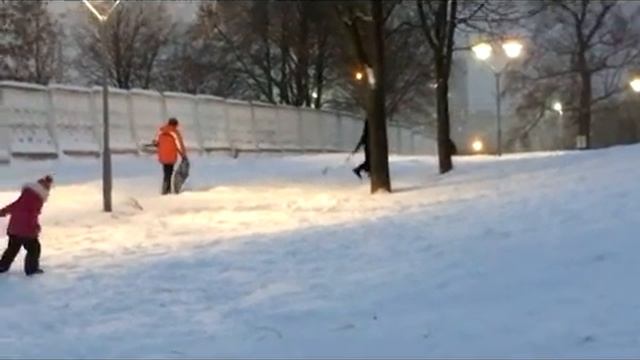 Крик. Жизнь КРИКА в Москве. Часть 1 смотреть онлайн