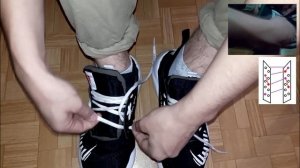 Интересная шнуровка кроссовок, 2 ряда отверстий