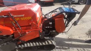 Takakita RB-500DX Самоходный японский пресс-подборщик сена.