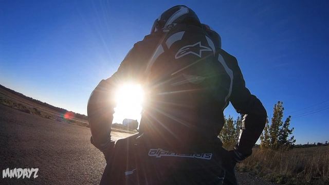 ПРОКАТИЛ ДЕВУШКУ НА БАКЕ МОТОЦИКЛА смотреть онлайн