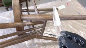 Самый дешёвый способ снять старый лак с мебели