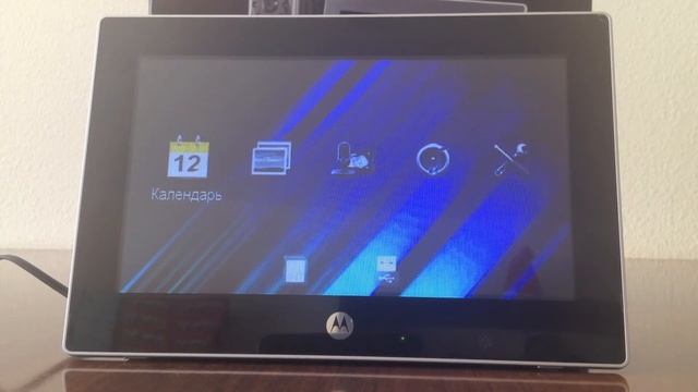 Обзор фоторамки с функцией видеоняни Motorola MFV700 смотреть онлайн