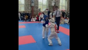 каратэ киокушинкай бой  7.лет