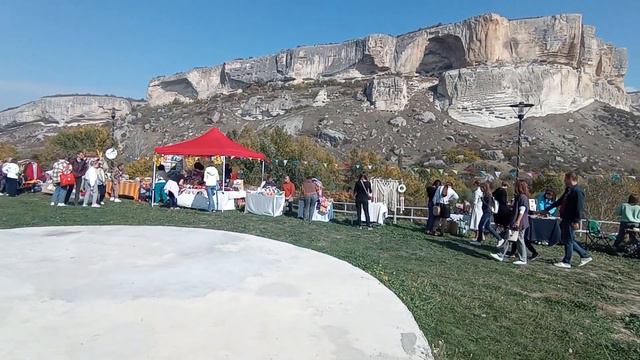 ЯрмаркаКачи-Базар#Качи-Кальон#АлимоваБалка#БахчисарайскийРайон#Баштановка#Качинская долина смотреть онлайн