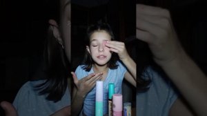 Лайфхак что должно выть в первой косметичкеи как сделать не заметный макияж в школу.