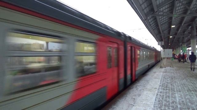 Электропоезд ЭД4М-0066, платформа Выхино смотреть онлайн