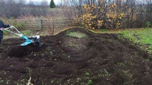 Культивируем землю для грядок