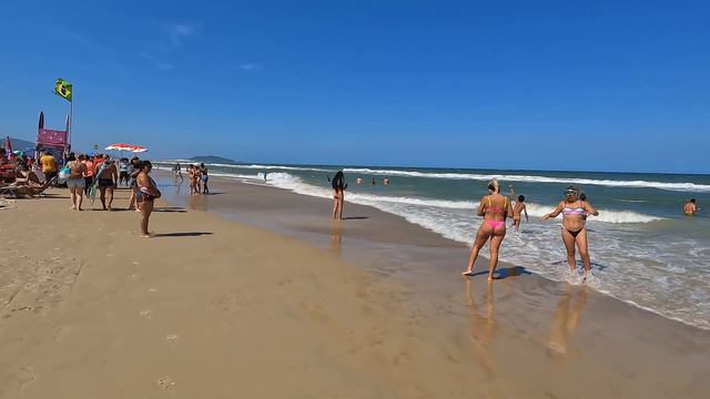 🇧🇷 Beach Walk👣【4K】Campeche 🌞 Florianópolis - Brazil - 2022 смотреть онлайн