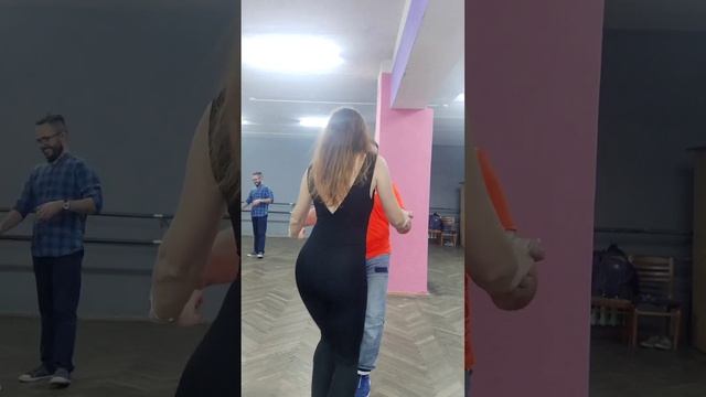 BACHATA | БАЧАТА ПИНСК Танцы соло и пары. Обучение в Latina club