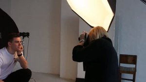 Как снять крутой мужской портрет? Результат в режиме реального времени в студии