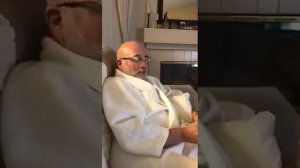 Я СТОЮ ТАКОЙ УНЫЛЫЙ