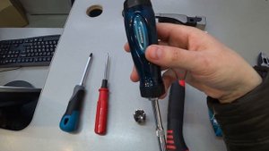 Мини-обзор инструментов Gross и Matrix: молоток, плоскогубцы, отвертки, разводной ключ