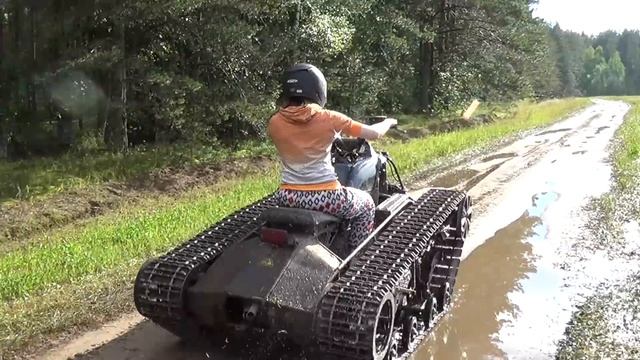 Сделано своими руками! Гусеничный вездеход на базе квадроцикла смотреть онлайн