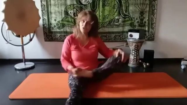 Онлайн занятие по йоге смотреть онлайн