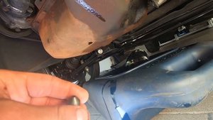 Golf 2 Как правильно поменять масло в моторе гольф 2 #golf #поменять_масло #масло