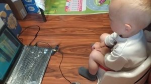 Не хочет вставать с горшка