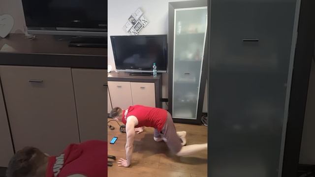 300 отжиманий за 11.45.....30.04.21 смотреть онлайн