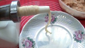 Готовлю очень вкусные шпикачки из куриного мяса