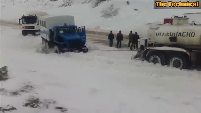 ЭКСТРЕМАЛЬНЫЕ ДОРОГИ РОССИИ ! ГРУЗОВИКИ ПО БЕЗДОРОЖЬЮ СЕВЕРА ПОДБОРКА RUSSIA OFF ROAD