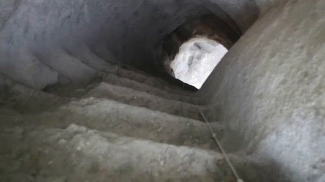 Крым часть 3/2 Пещерный город Тепе-кермен (осадный колодец) смотреть онлайн