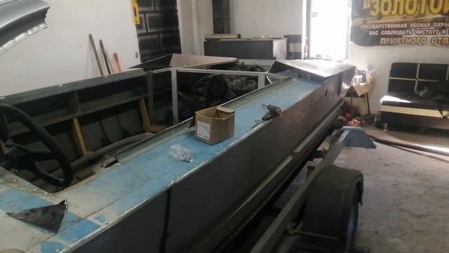 Катер с автомобильным дизелем и водометом от Дрона. ч1.