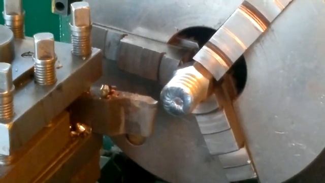 Процесс нарезания модульной резьбы на токарном станке смотреть онлайн