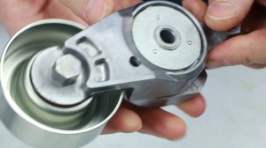 1AR (2.7L), 2AR (2.5L) Toyota ролик натяжения ремня DEKO