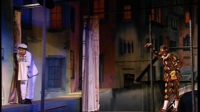 "Слуга двух господ" смотреть онлайн