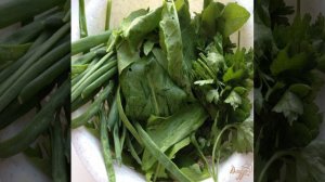 Щавелевый суп с домашней курицей