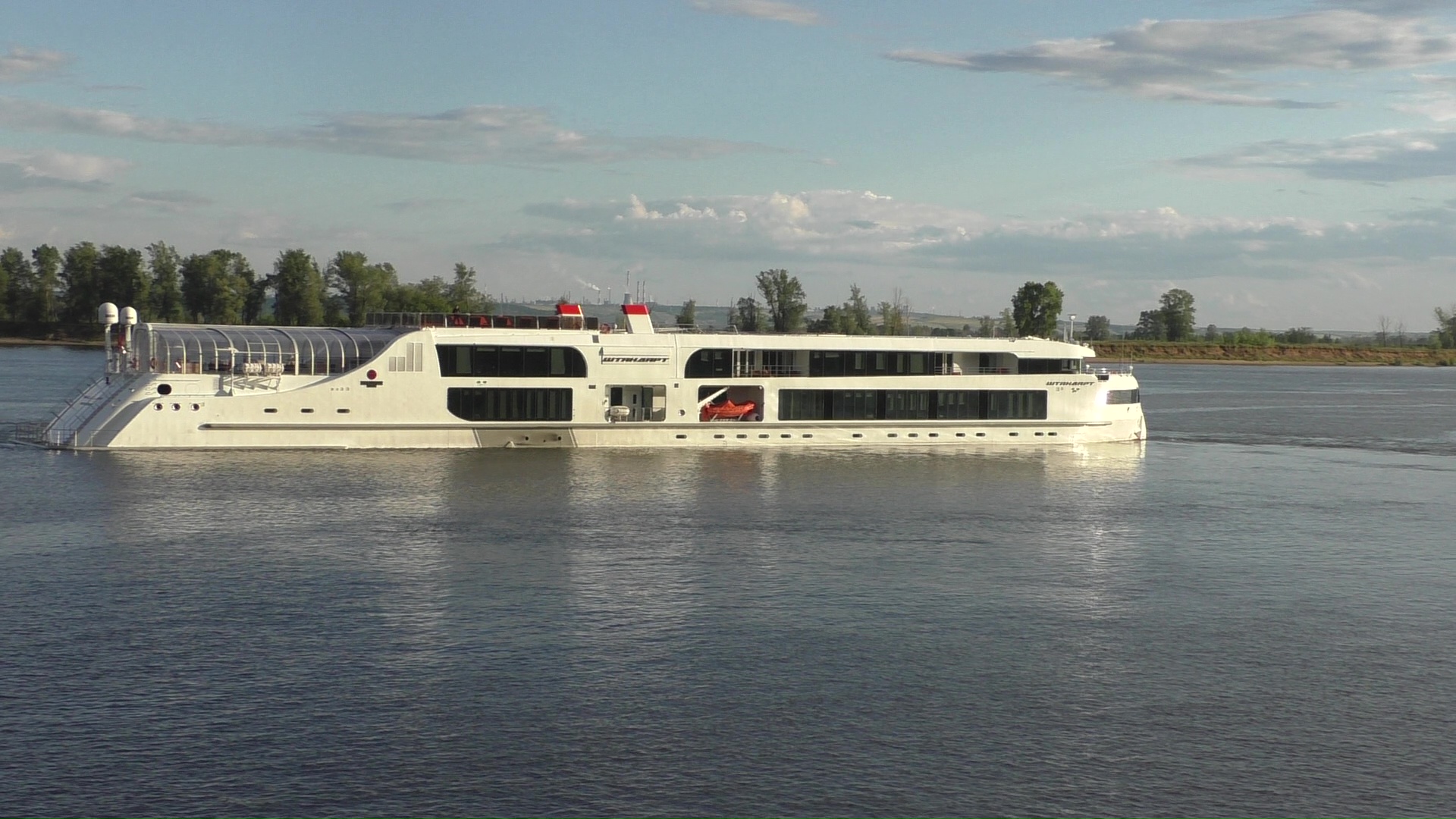 дизель-электроход "Штандартъ"