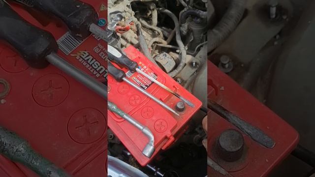 замена датчика коленвала на Nissan Almera N16 2005 года двигатель 1.5 смотреть онлайн