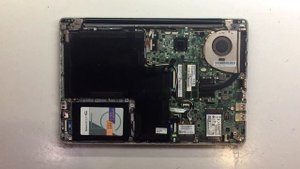 Разборка ноутбука Lenovo IdeaPad U310 для чистки от пыли