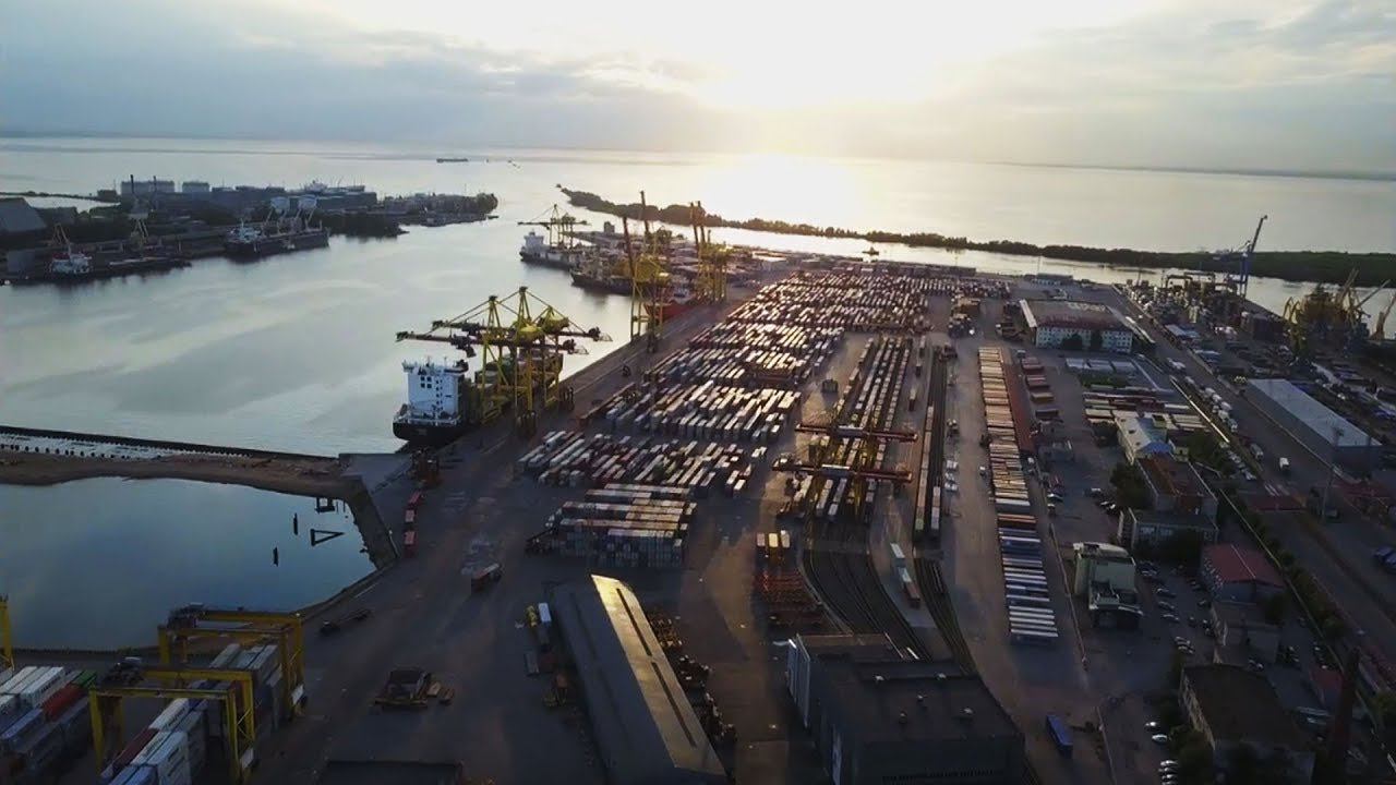 Ленинград /морской торговый порт/. (stopsoznanie.ru)