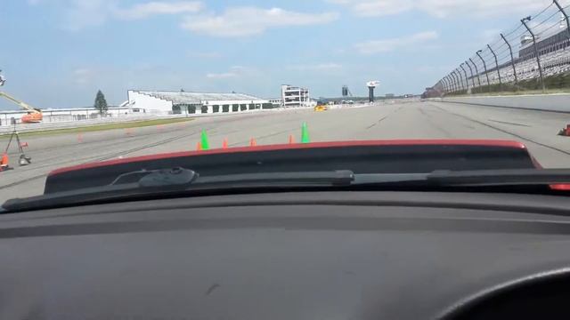 2v Mustang GT vs CTSV Wagon 55 mph roll смотреть онлайн