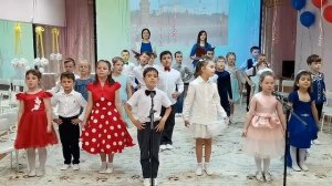 Песня "Наш край", исполняют воспитанники детского сада "Мир детства".