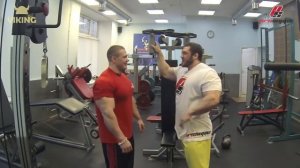 андрей скоромный и алексей лесуков в качалке